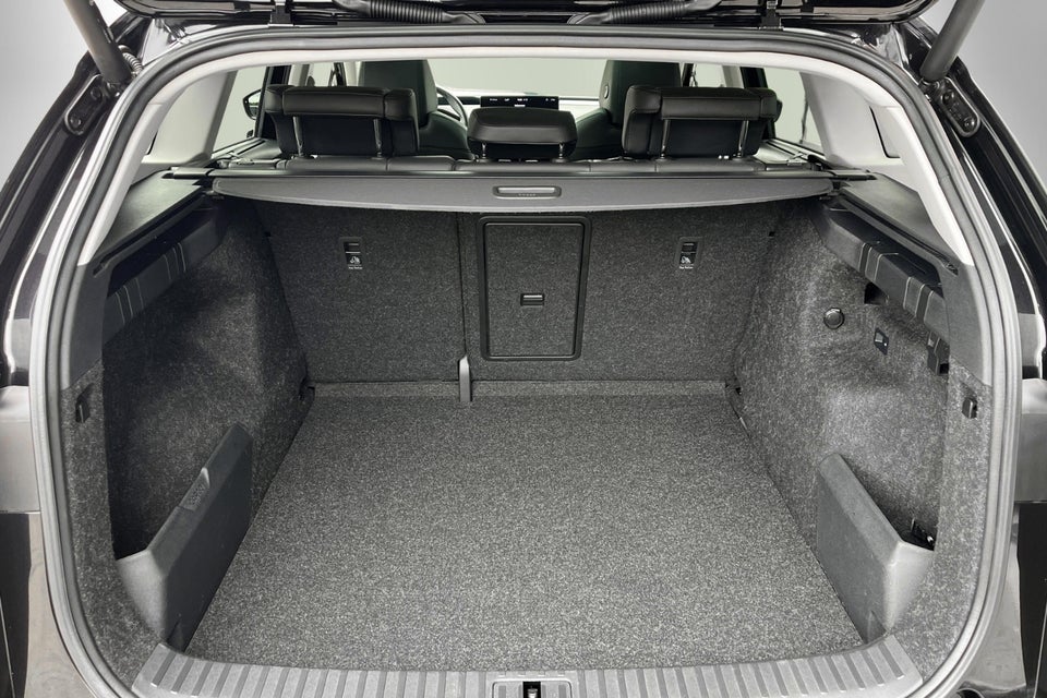 Skoda Enyaq 80 iV Suite 5d