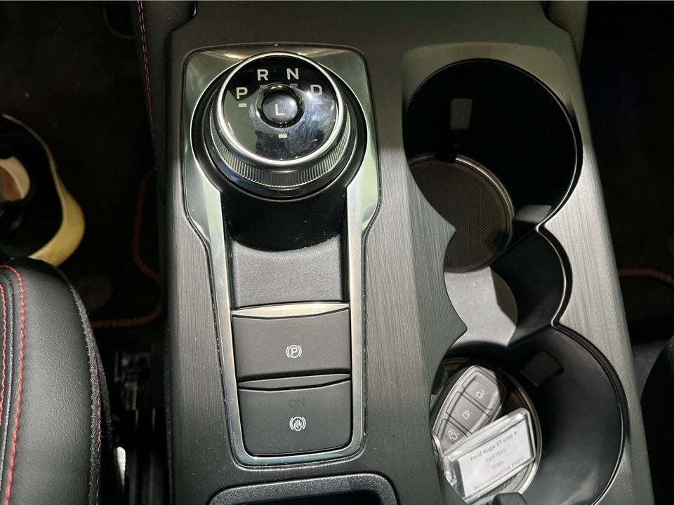 Ford Kuga 2,5 PHEV ST-Line X CVT 5d