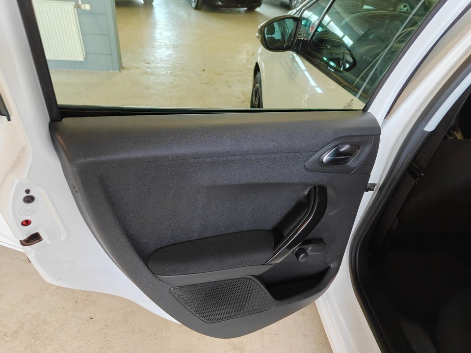 Peugeot 208 1,0 VTi Access 5d