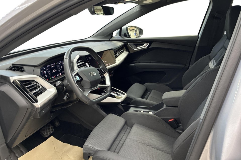 Audi Q4 e-tron 45 Progress 5d