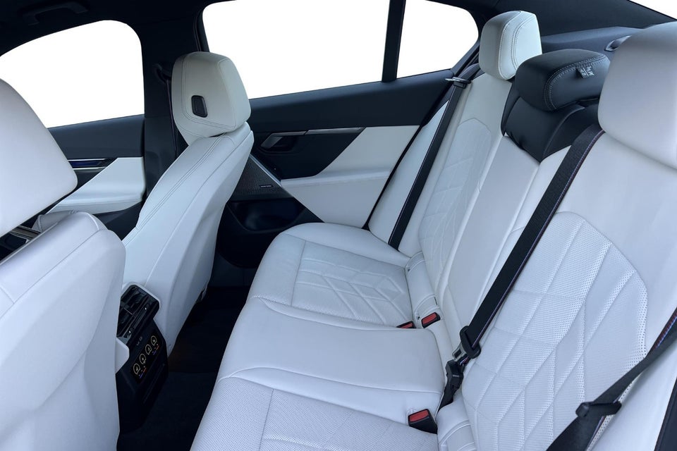 BMW i5 eDrive40 M-Sport Pro 4d