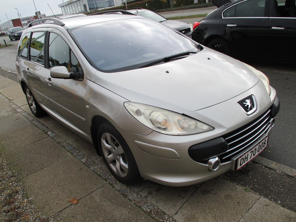 Peugeot 307 1,6 HDi 90 Creative stc. 5d