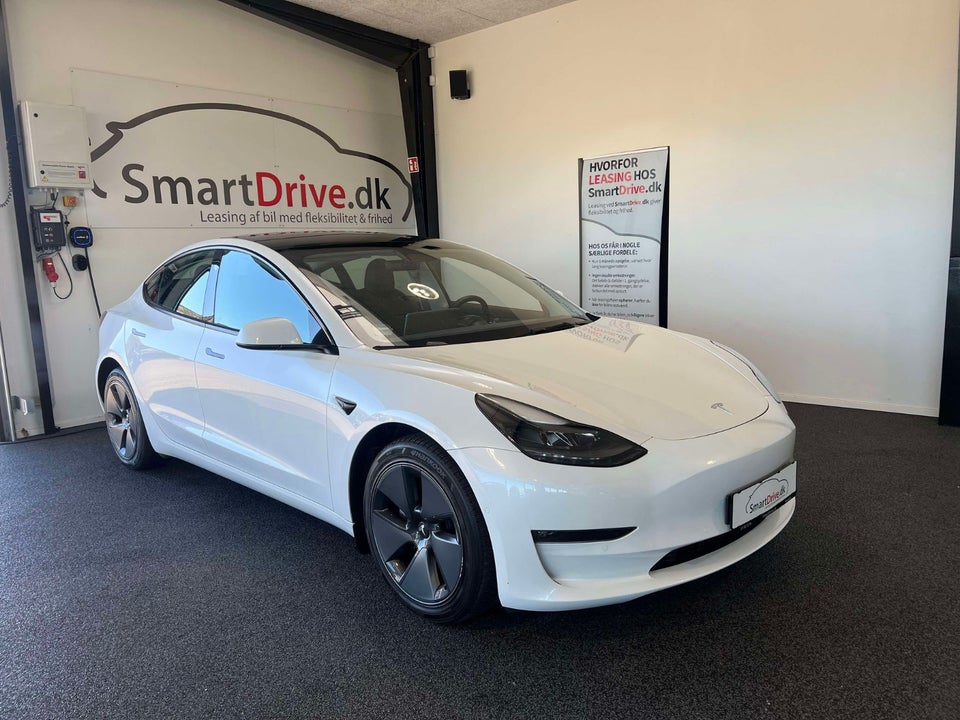 Tesla Model 3 Long Range AWD 4d