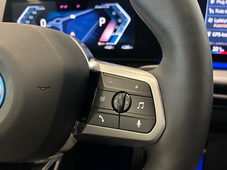 BMW iX1 xDrive30 Fully Charged M-Sport 5d