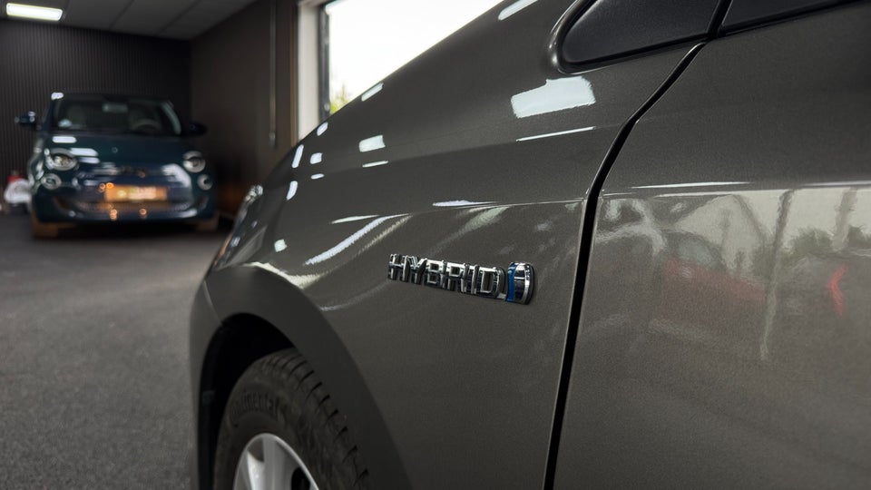 Toyota Auris 1,8 Hybrid H2 Comfort Touring Sports CVT 5d