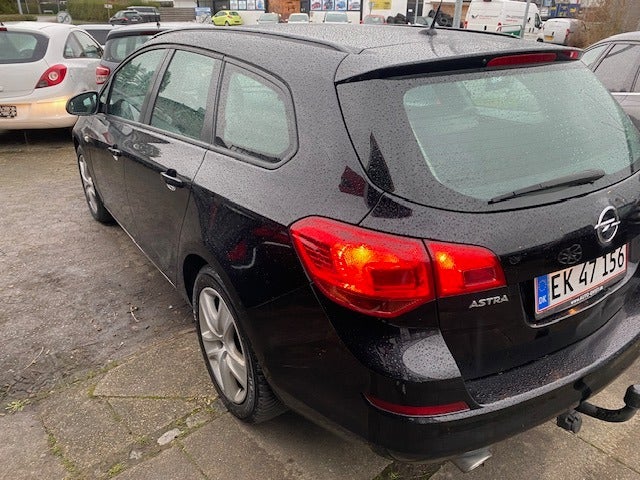 Opel Astra 2,0 CDTi 160 Enjoy Sports Tourer 5d