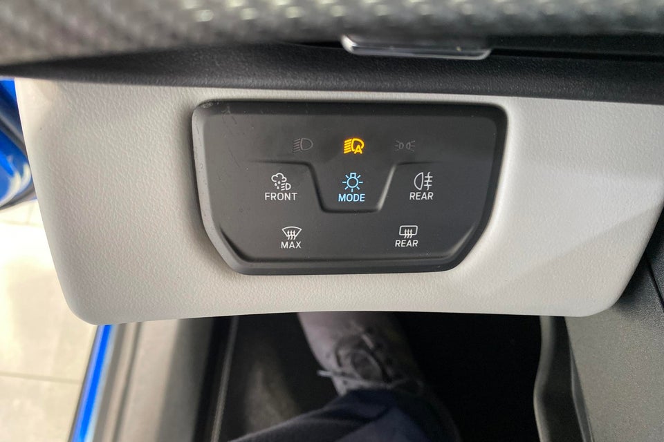 Ford Explorer 84 Premium Extended Range AWD 5d