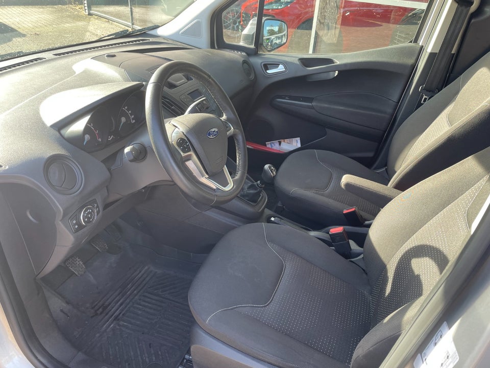 Ford Transit Courier 1,0 EcoBoost Limited