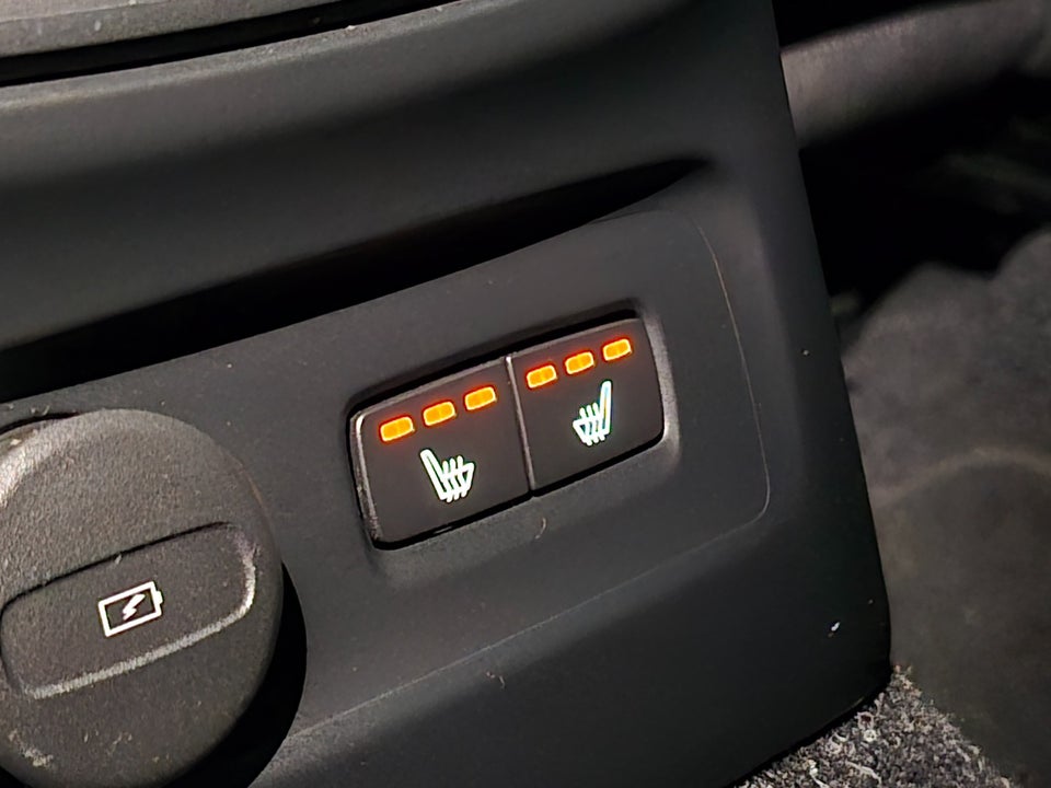 Volvo XC40 1,5 T5 ReCharge Inscription aut. 5d