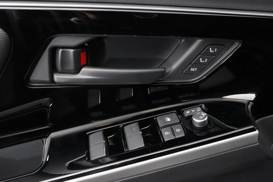 Toyota bZ4X Executive 5d