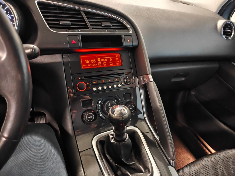 Peugeot 3008 1,6 HDi 112 Active 5d