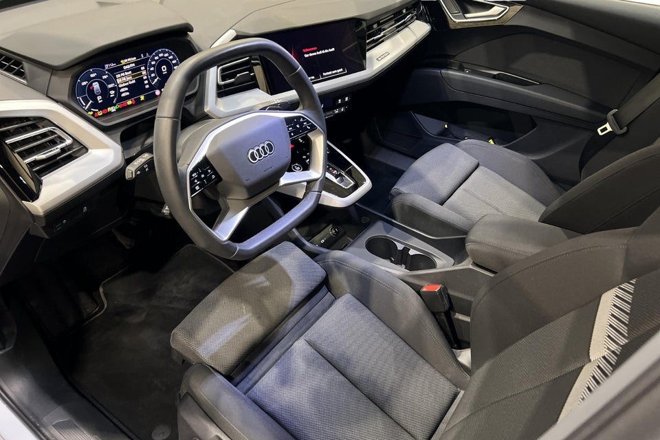 Audi Q4 e-tron 45 S-line 5d