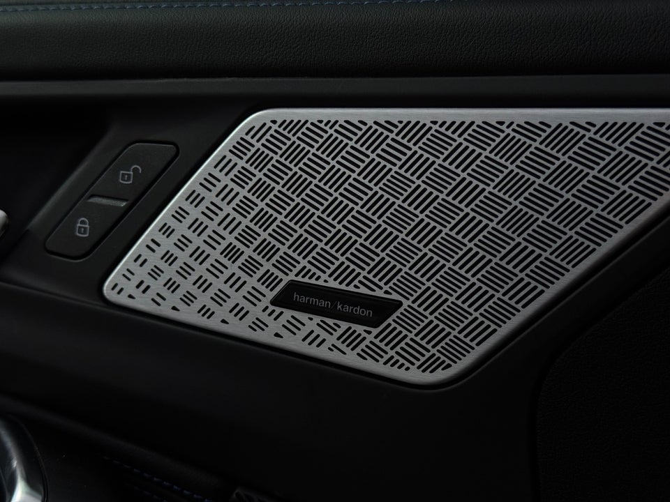 BMW iX1 eDrive20 Fully Charged M-Sport 5d