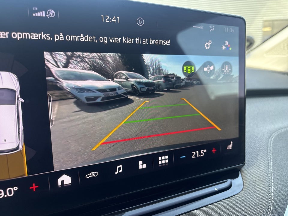 Skoda Enyaq 60 iV Plus 5d