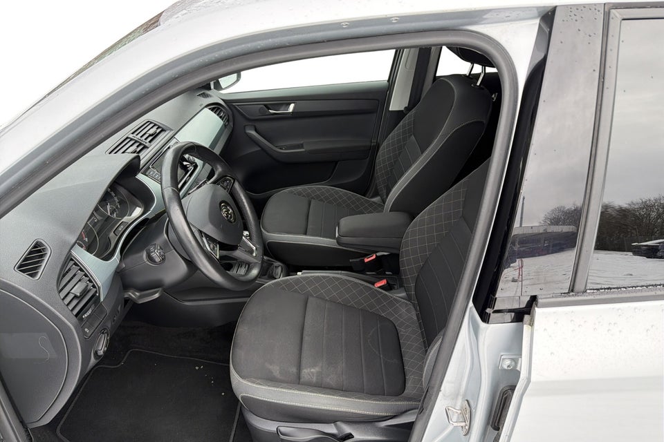 Skoda Fabia 1,0 MPi 60 Ambition 5d