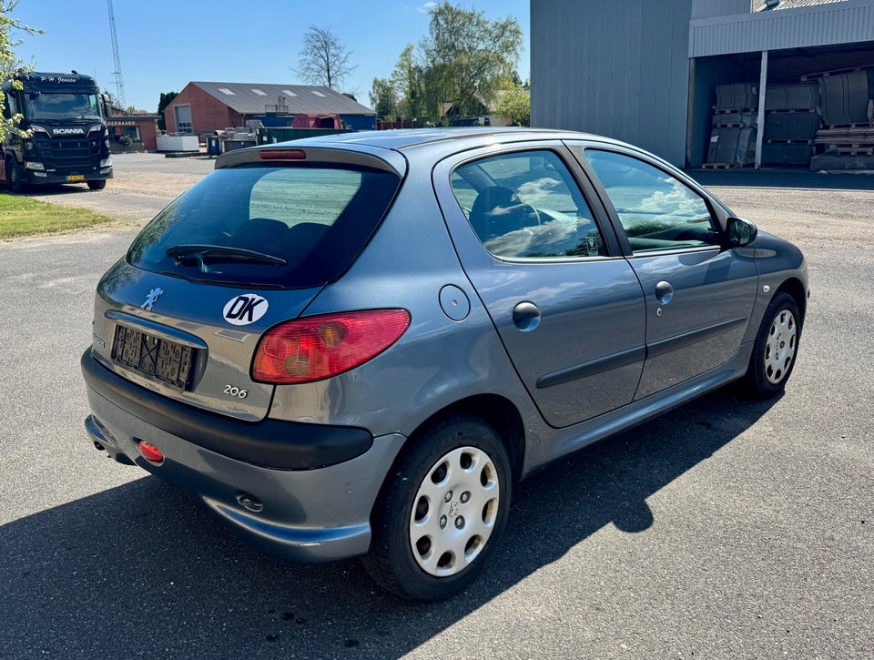 Peugeot 206 1,4 Edition 5d