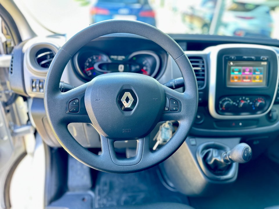 Renault Trafic T29 1,6 dCi 145 L2H2