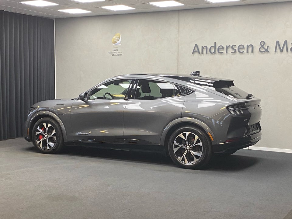 Ford Mustang Mach-E 88 First Edition Extended Range AWD 5d