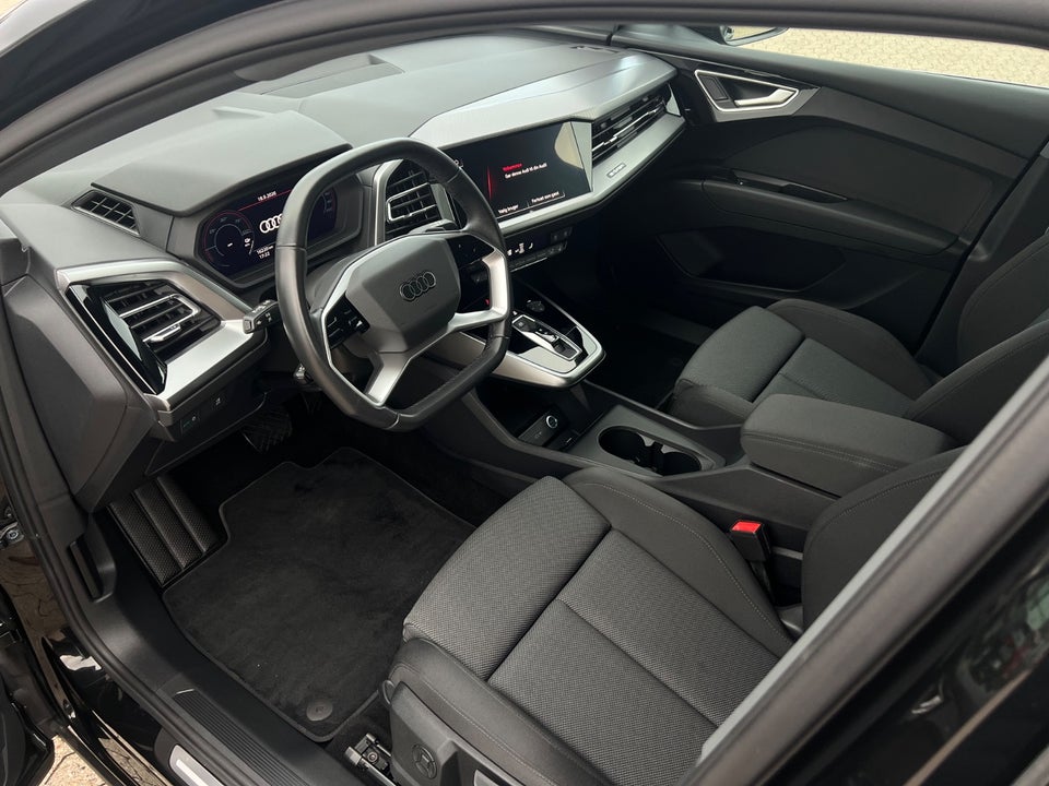 Audi Q4 e-tron 45 Advanced 5d