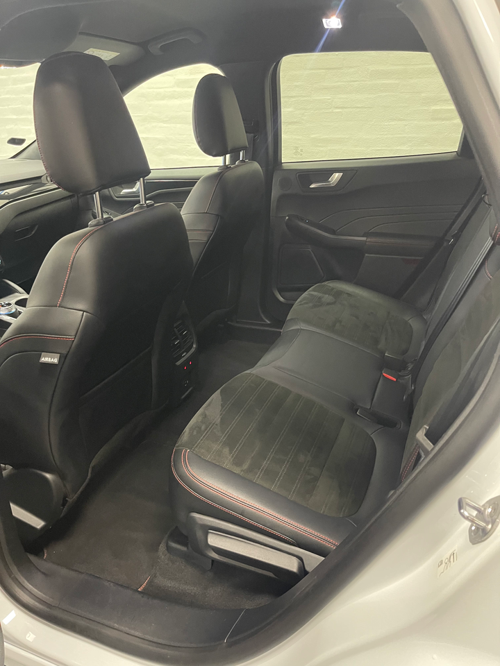 Ford Kuga 2,5 PHEV ST-Line X CVT 5d