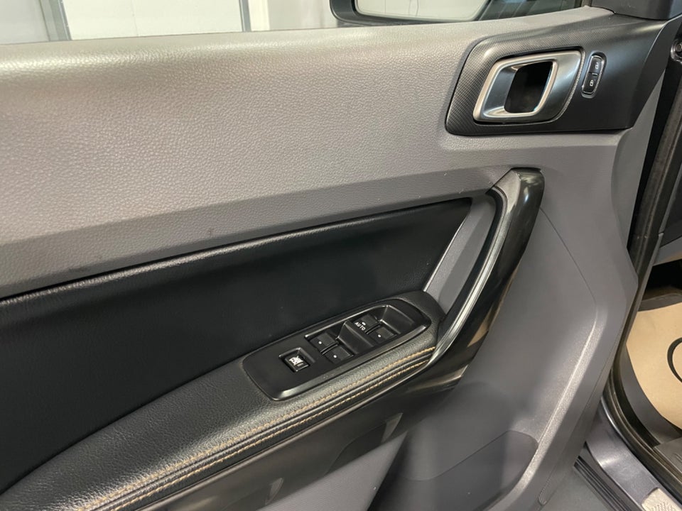 Ford Ranger 3,2 TDCi Db.Kab Wildtrak 4x4 4d