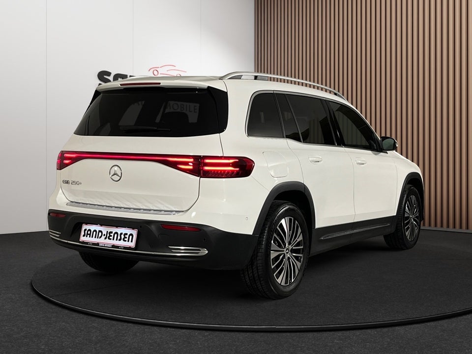 Mercedes EQB250+ Progressive 5d