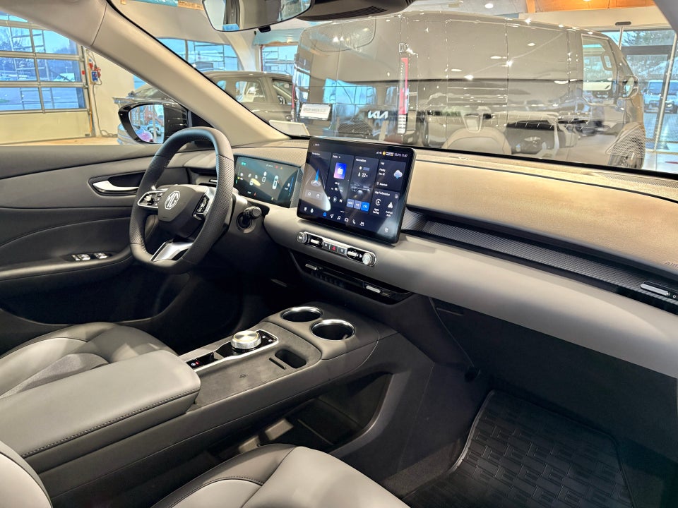 MG MGS5 64 Luxury 5d