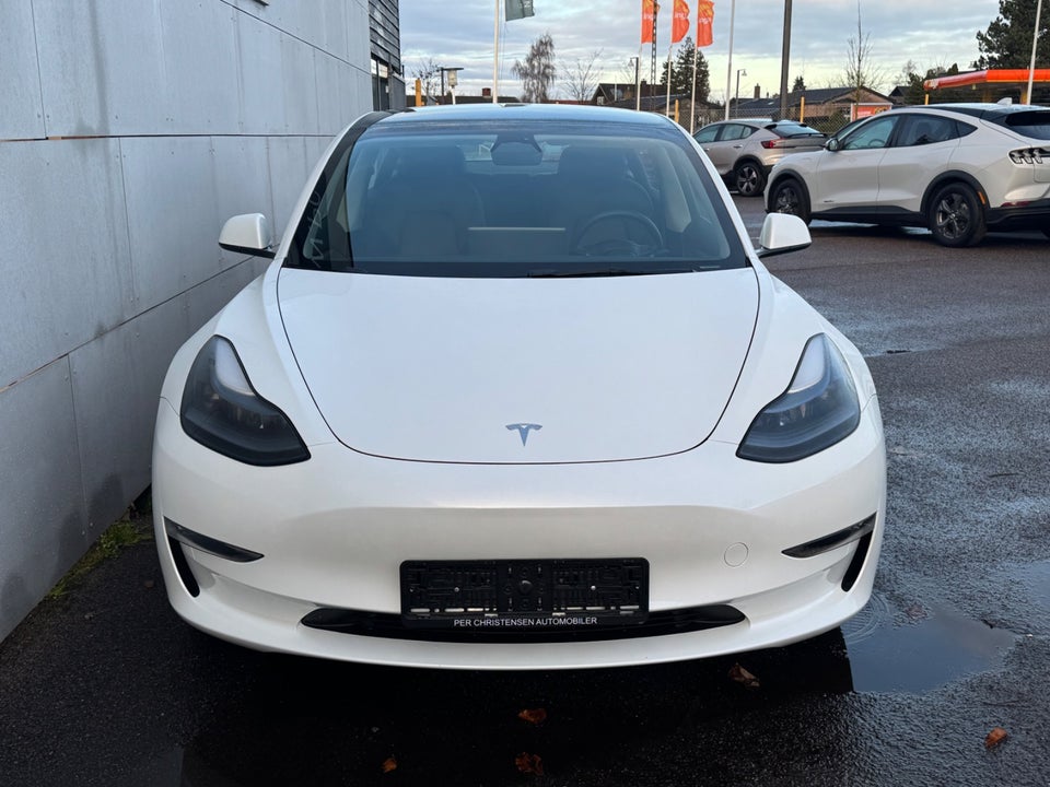 Tesla Model 3 Long Range RWD 4d