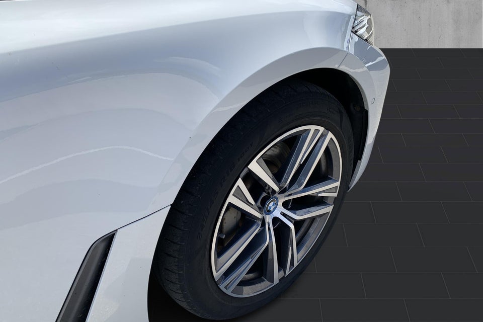 BMW i4 eDrive40 Charged Plus 5d