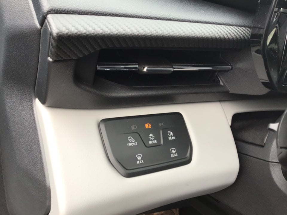 Ford Explorer 79 Premium Extended Range AWD 5d