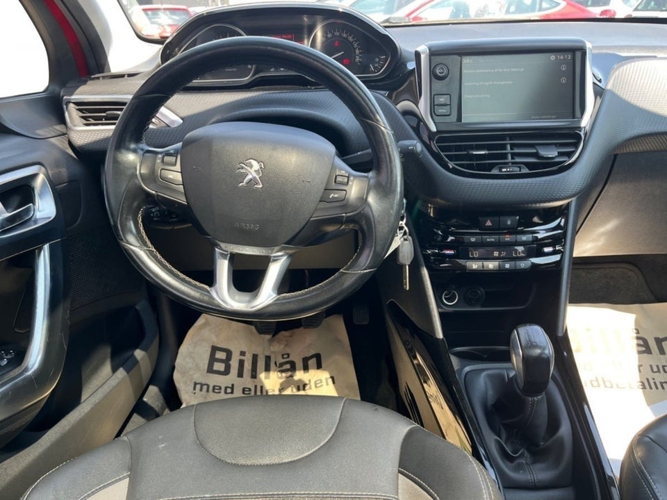 Peugeot 2008 1,6 BlueHDi 100 Allure Sky 5d