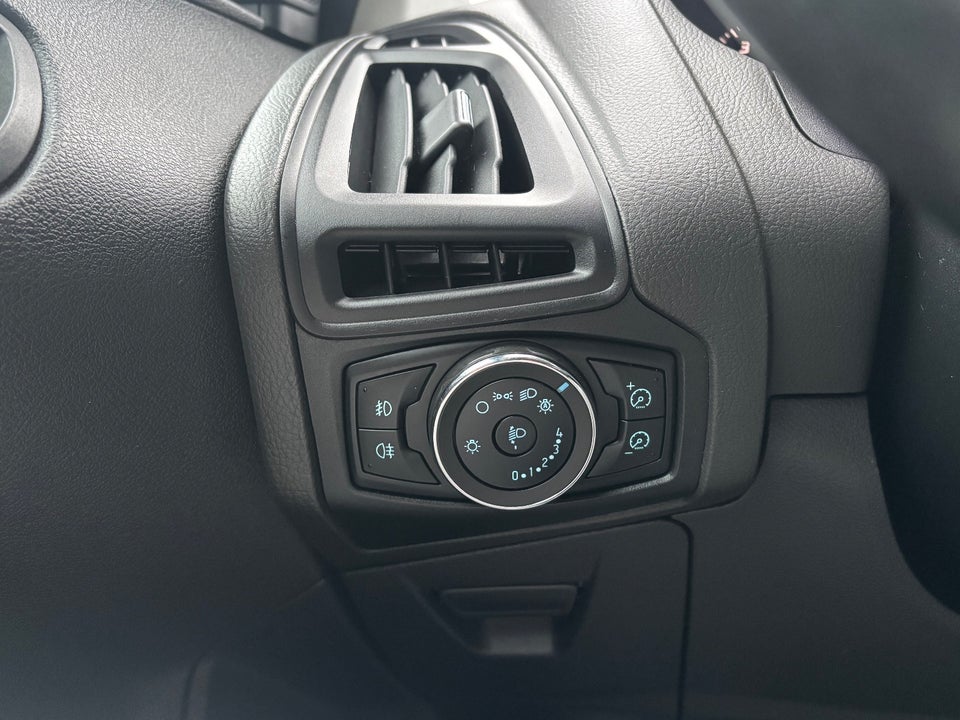 Ford Focus 1,6 Ti-VCT 105 Trend 5d