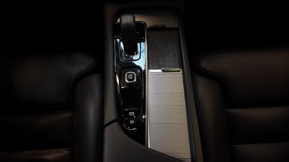 Volvo XC90 2,0 T8 ReCharge Plus Bright aut. AWD 7prs 5d