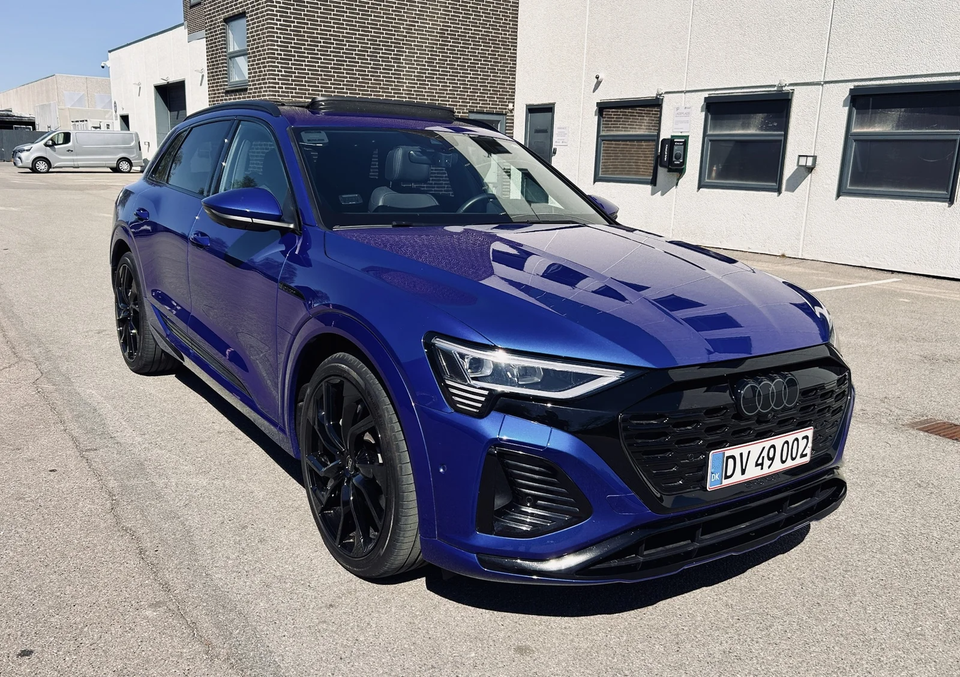 Audi Q8 e-tron 55 S-line Black Style quattro 5d