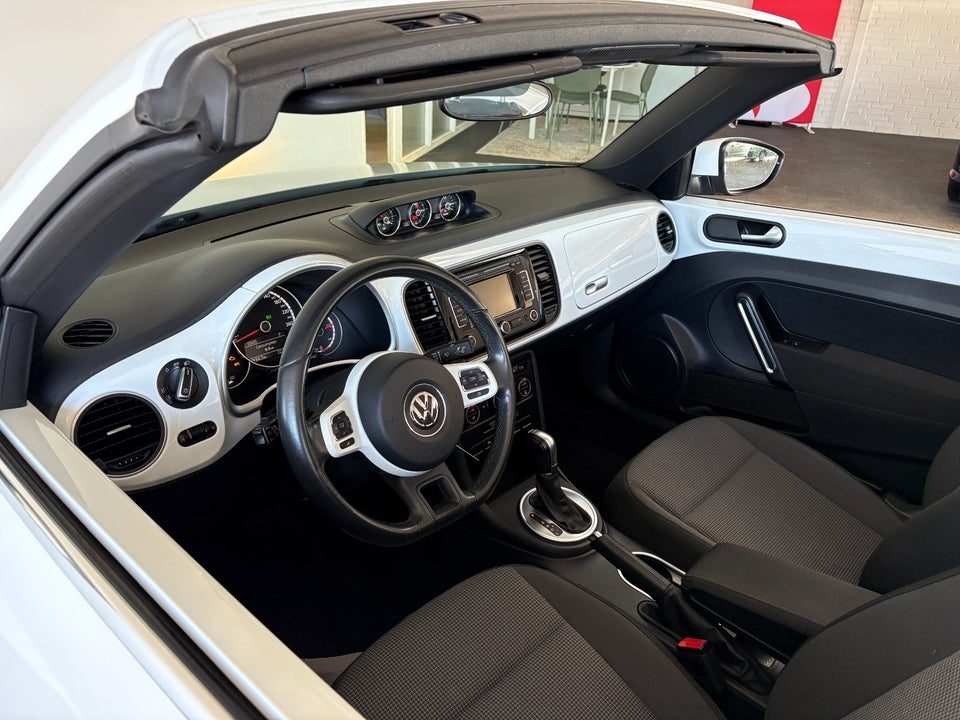 VW The Beetle 1,4 TSi 160 Design Cabriolet DSG 2d