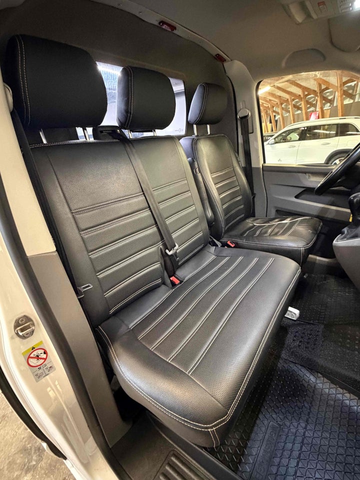 VW Transporter 2,0 TDi 150 Kassevogn DSG kort