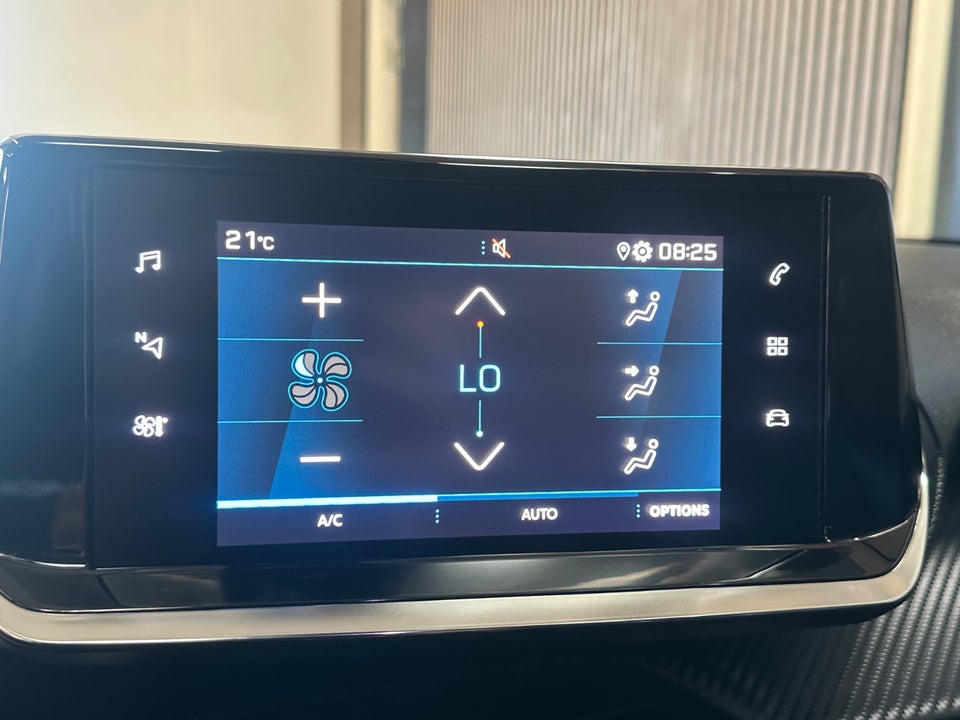 Peugeot 2008 1,5 BlueHDi 100 Allure 5d