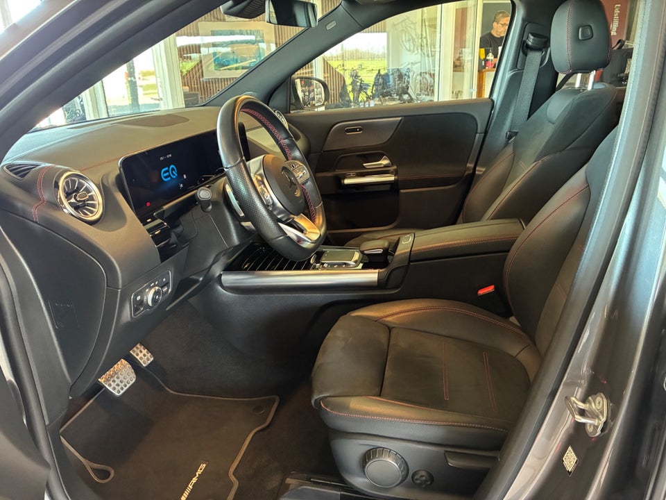 Mercedes EQA300 AMG Line 4Matic 5d