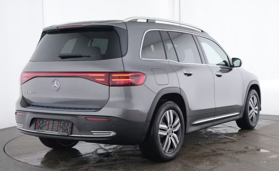 Mercedes EQB250+ Progressive 5d