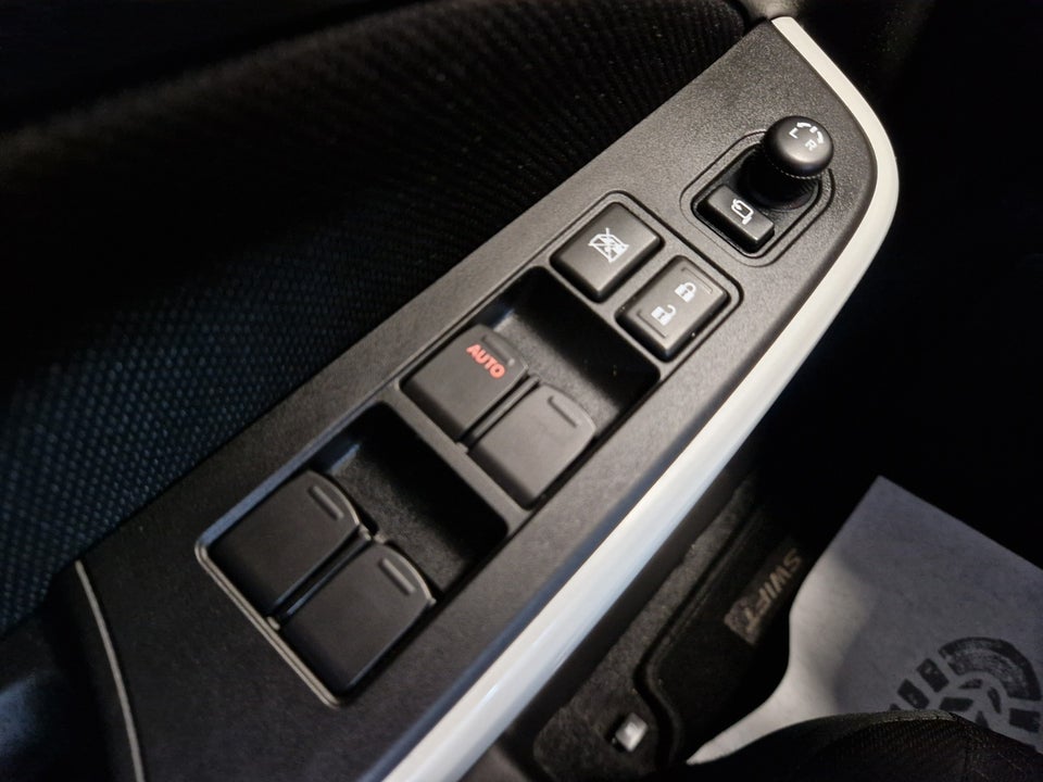 Suzuki Swift 1,2 mHybrid Exclusive 5d