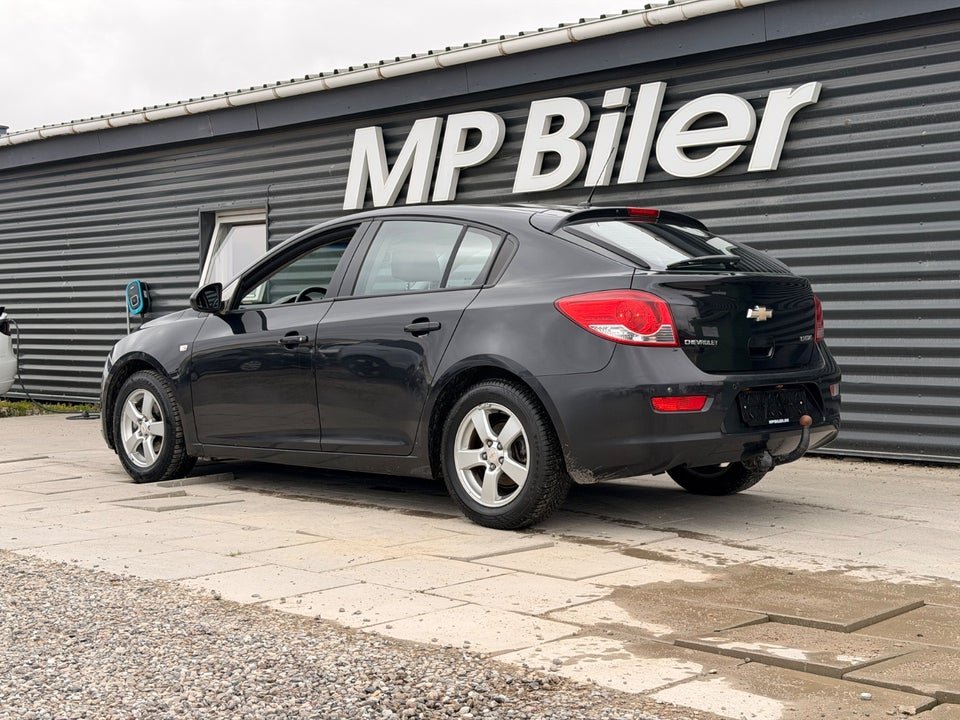 Chevrolet Cruze 1,8 LT 5d