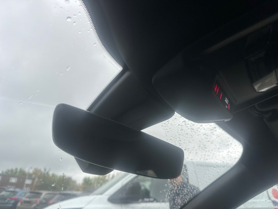 Peugeot e-2008 50 GT Pack 5d