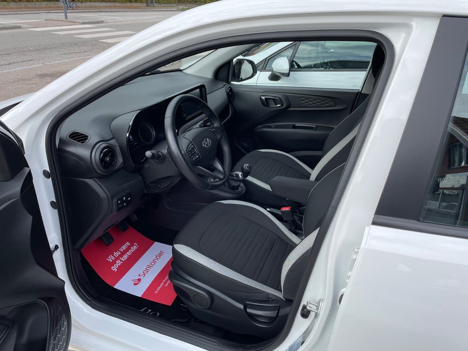Hyundai i10 1,0 MPi Essential 5d