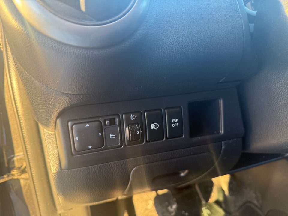 Nissan Note 1,4 Visia 5d