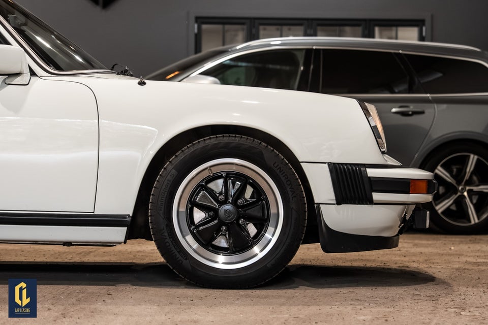 Porsche 911 3,2 S/C Targa 2d