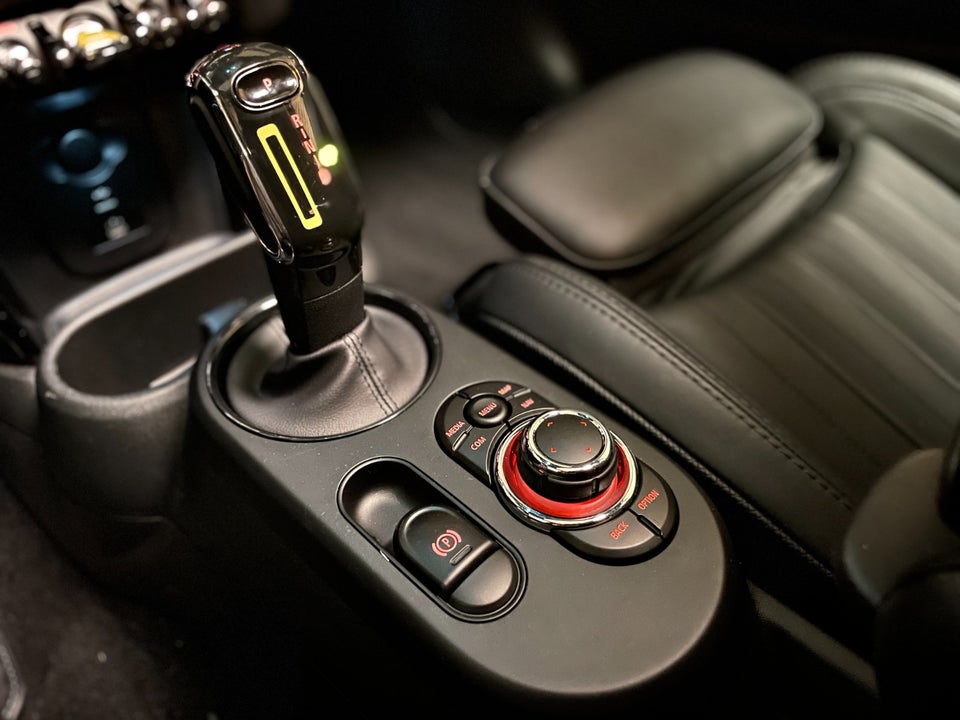 MINI Cooper SE Yours Trim 3d