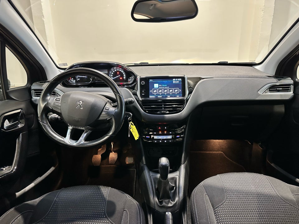 Peugeot 208 1,2 PureTech 82 Allure+ 5d