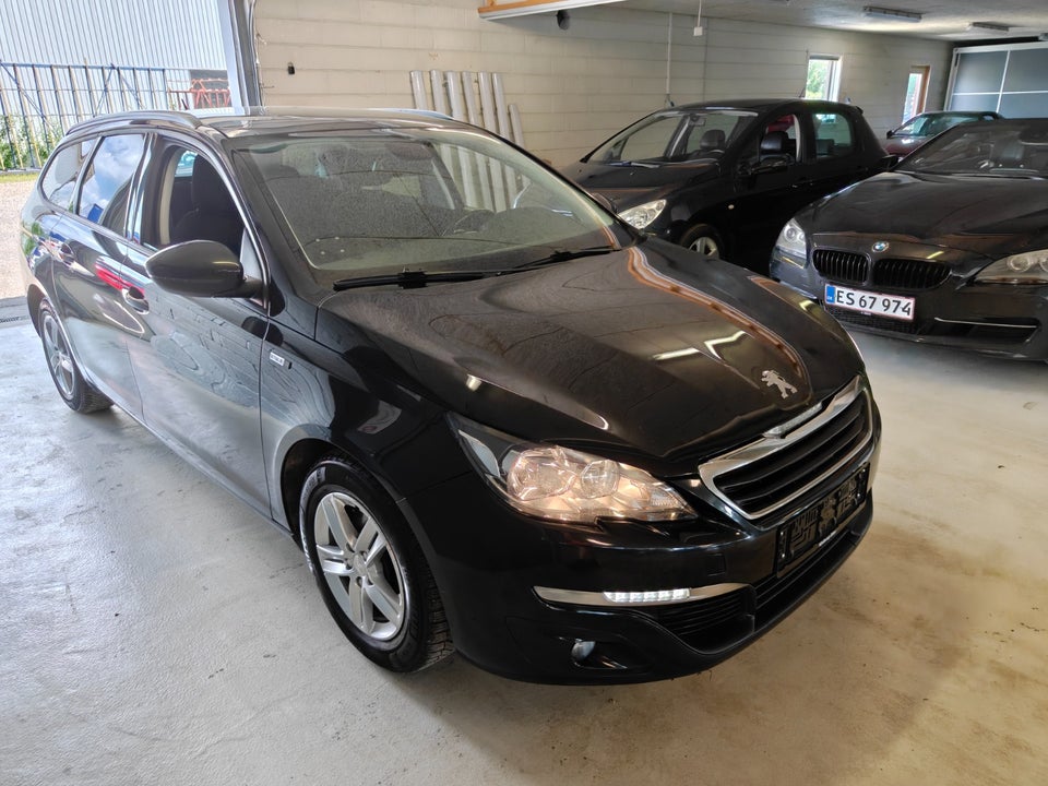Peugeot 308 1,6 BlueHDi 120 Style Limited SW 5d