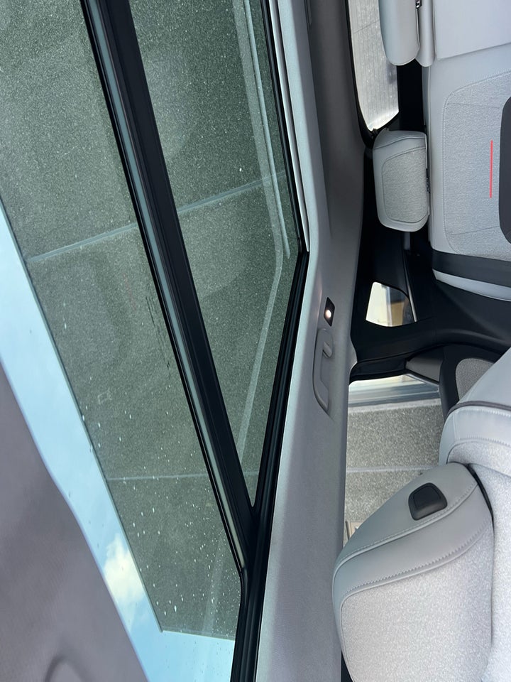 Citroën ë-C5 Aircross 80 VTR Sport 5d