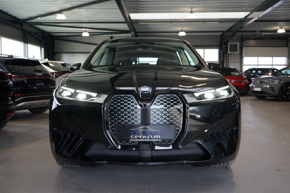 BMW iX xDrive40 Sport 5d